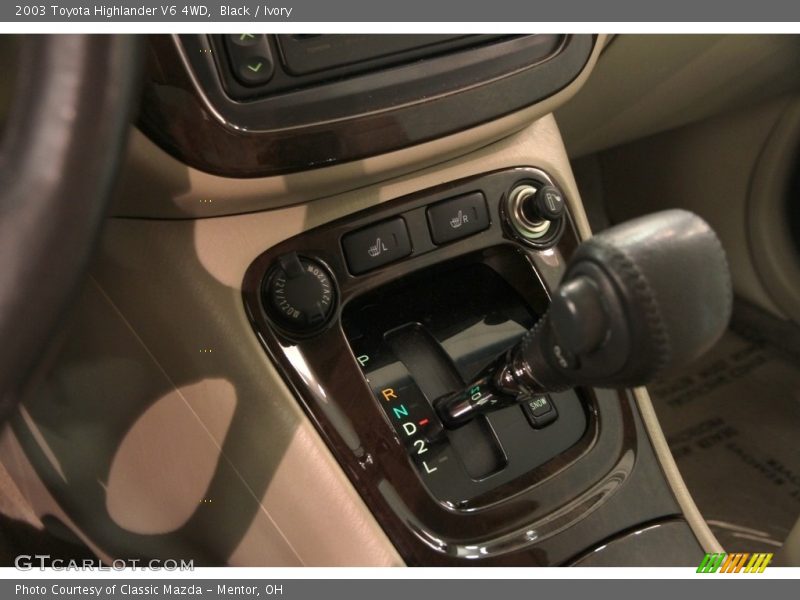Black / Ivory 2003 Toyota Highlander V6 4WD