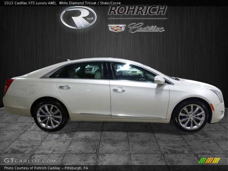 White Diamond Tricoat / Shale/Cocoa 2013 Cadillac XTS Luxury AWD