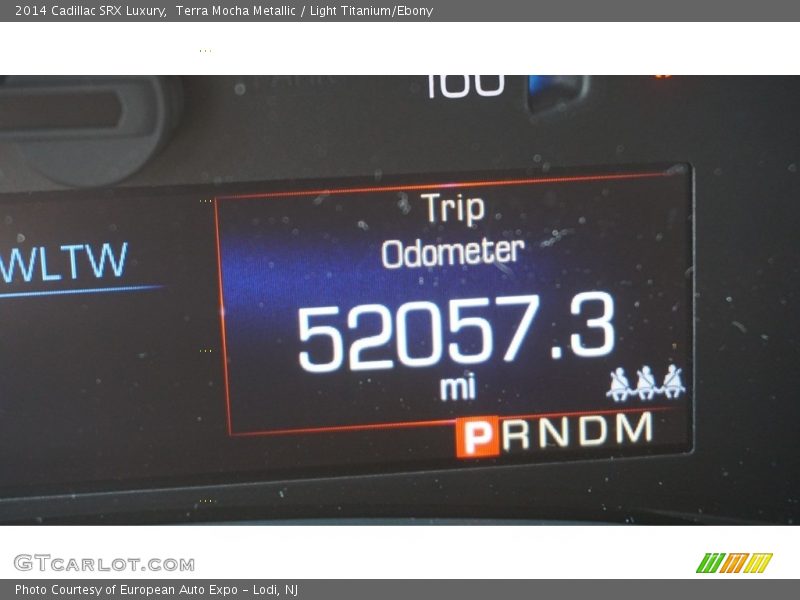 Terra Mocha Metallic / Light Titanium/Ebony 2014 Cadillac SRX Luxury