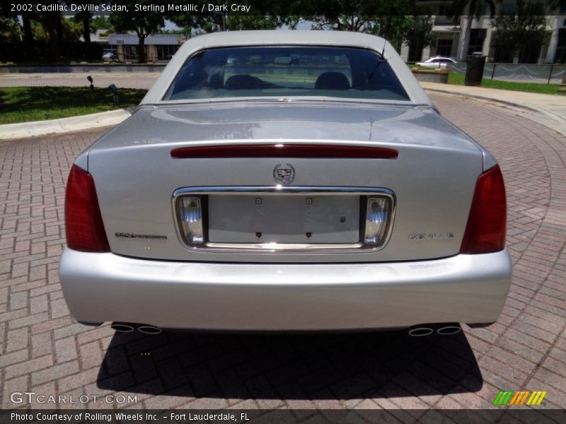 Sterling Metallic / Dark Gray 2002 Cadillac DeVille Sedan