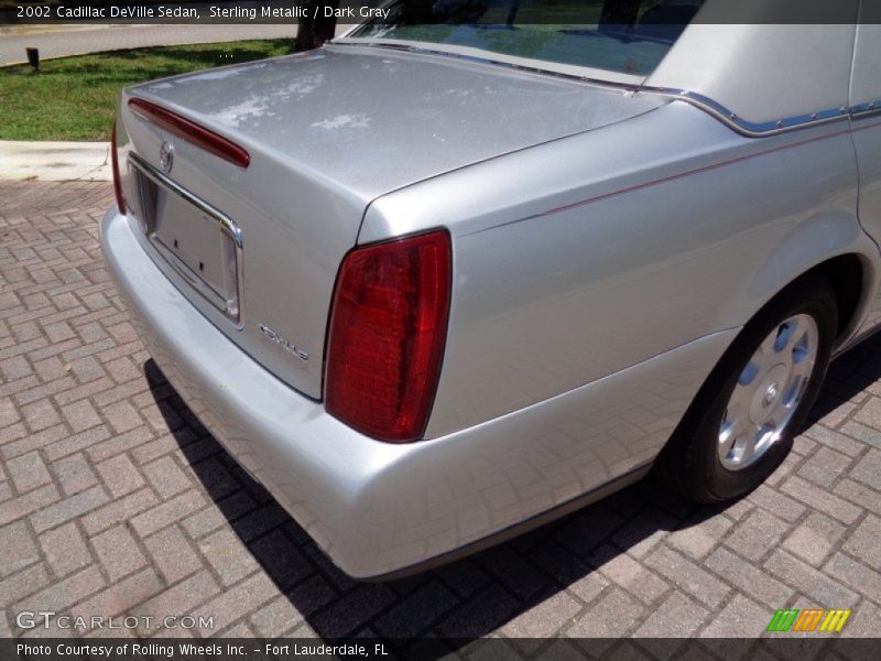 Sterling Metallic / Dark Gray 2002 Cadillac DeVille Sedan