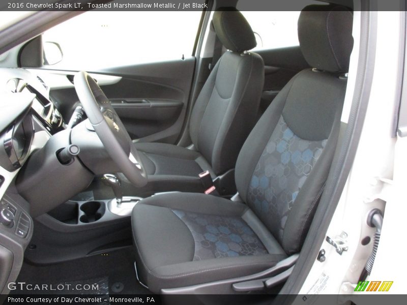 Front Seat of 2016 Spark LT