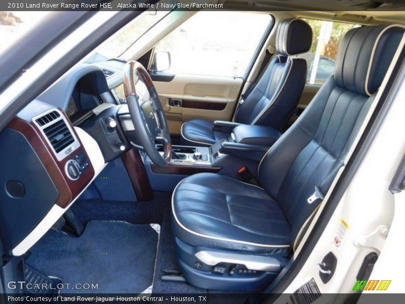 Alaska White / Navy Blue/Parchment 2010 Land Rover Range Rover HSE