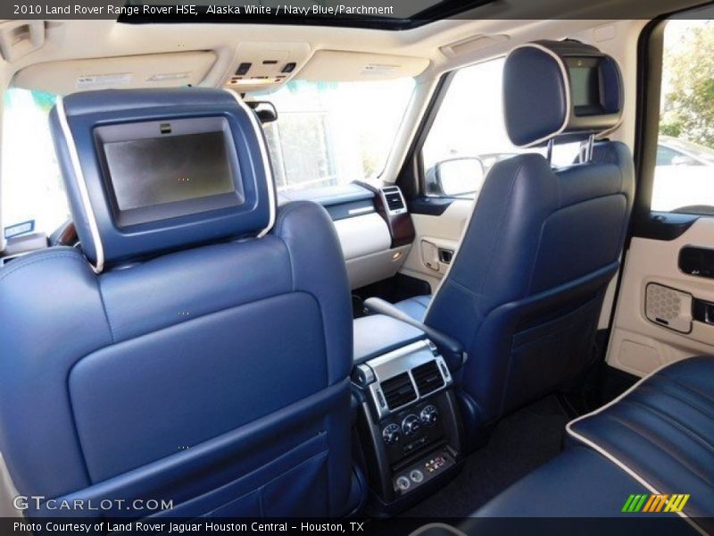 Alaska White / Navy Blue/Parchment 2010 Land Rover Range Rover HSE