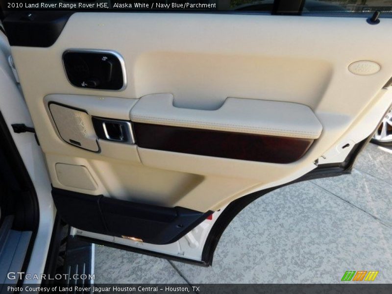 Alaska White / Navy Blue/Parchment 2010 Land Rover Range Rover HSE