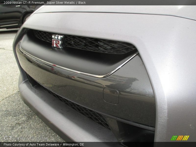 Super Silver Metallic / Black 2009 Nissan GT-R Premium