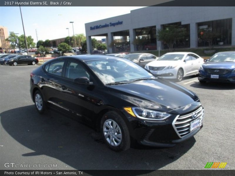 Black / Gray 2017 Hyundai Elantra SE