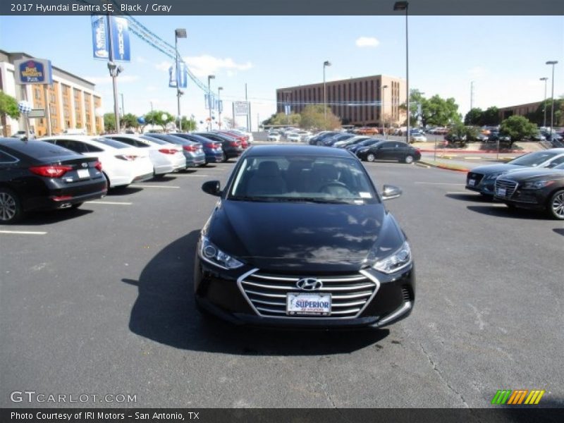 Black / Gray 2017 Hyundai Elantra SE