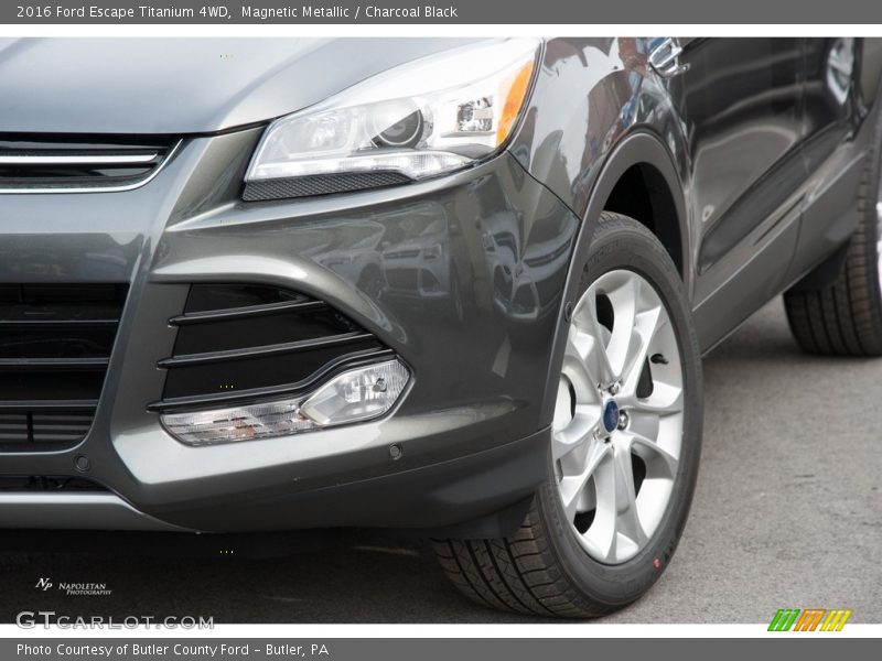 Magnetic Metallic / Charcoal Black 2016 Ford Escape Titanium 4WD