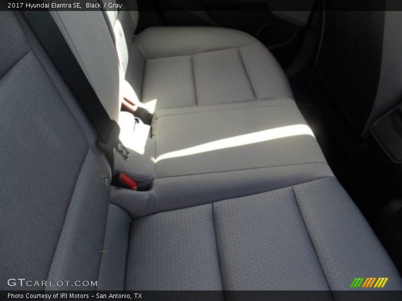 Black / Gray 2017 Hyundai Elantra SE