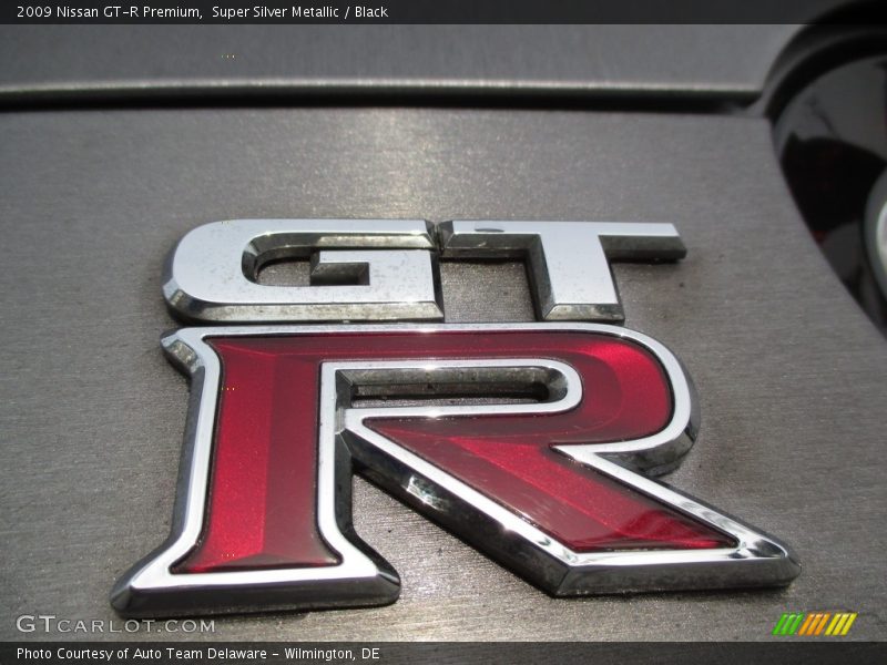 Super Silver Metallic / Black 2009 Nissan GT-R Premium