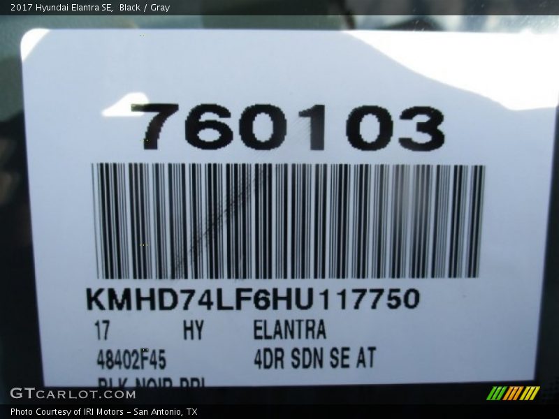 Black / Gray 2017 Hyundai Elantra SE