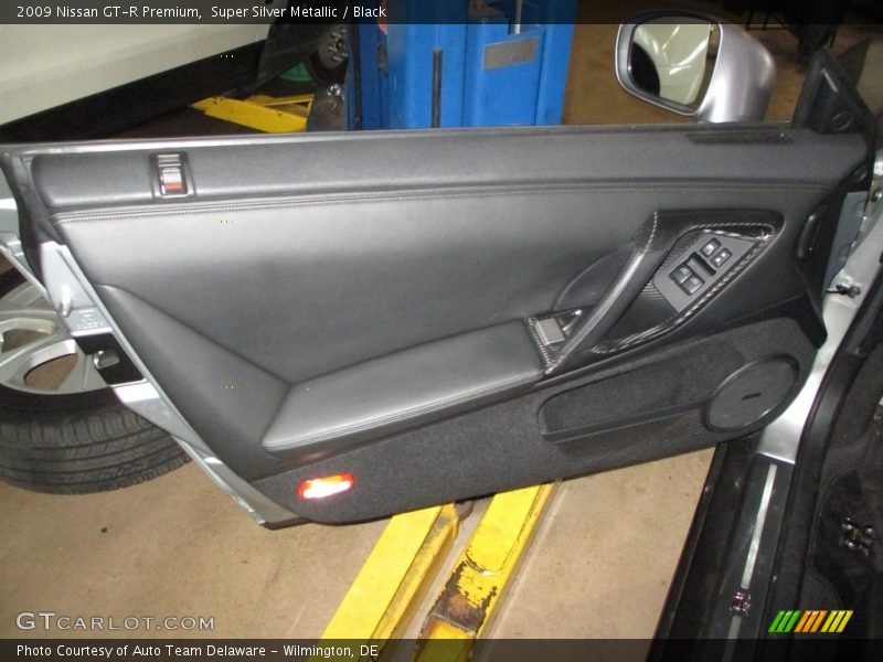 Super Silver Metallic / Black 2009 Nissan GT-R Premium