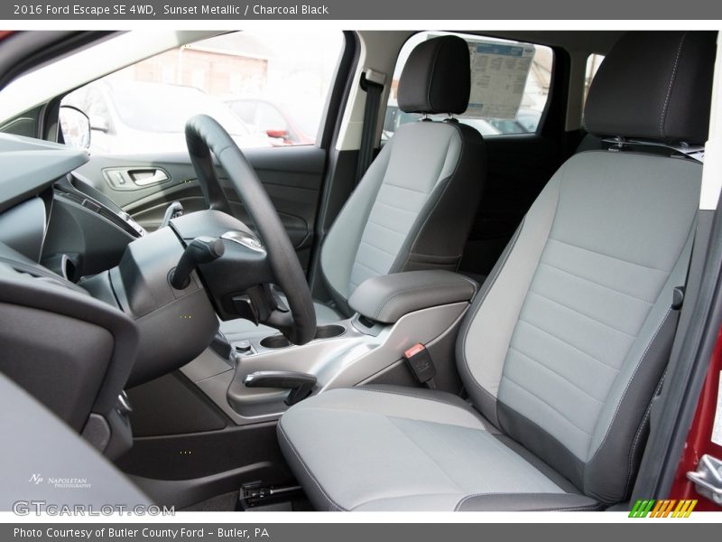 Sunset Metallic / Charcoal Black 2016 Ford Escape SE 4WD