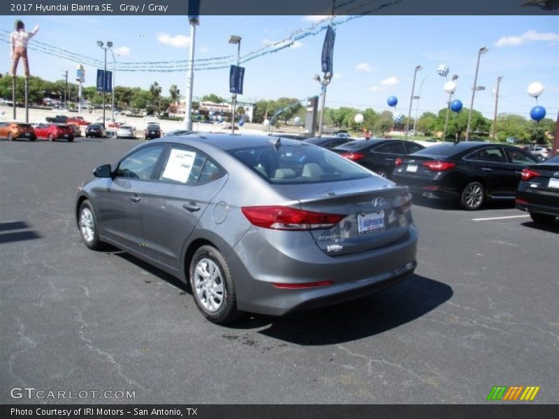 Gray / Gray 2017 Hyundai Elantra SE