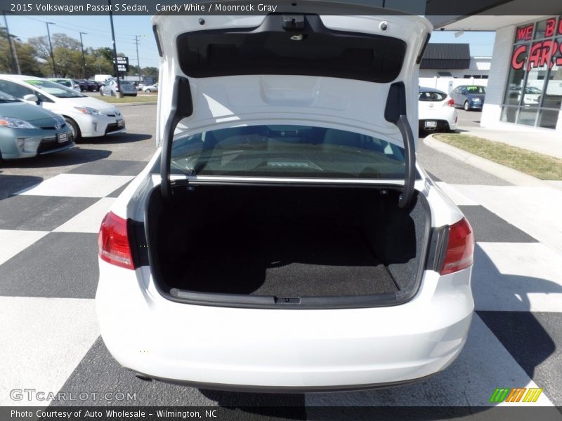 Candy White / Moonrock Gray 2015 Volkswagen Passat S Sedan