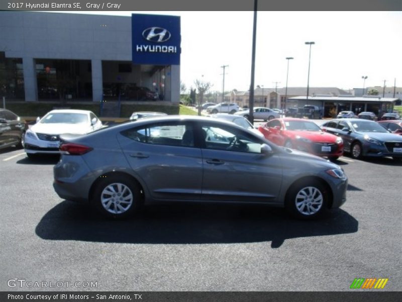 Gray / Gray 2017 Hyundai Elantra SE