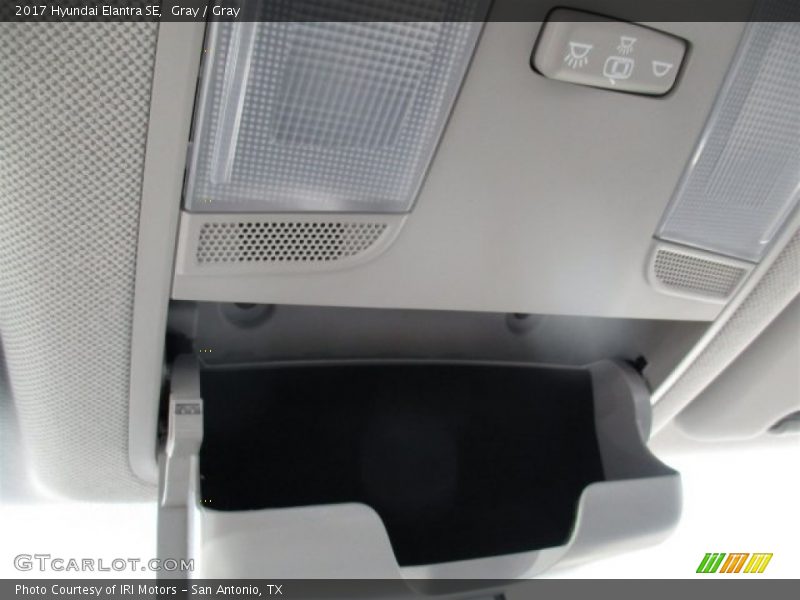 Gray / Gray 2017 Hyundai Elantra SE