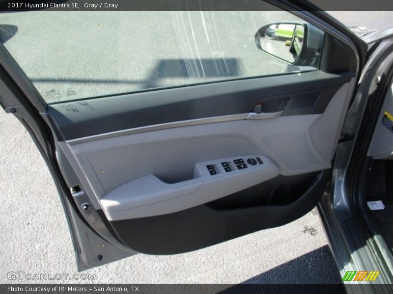 Gray / Gray 2017 Hyundai Elantra SE