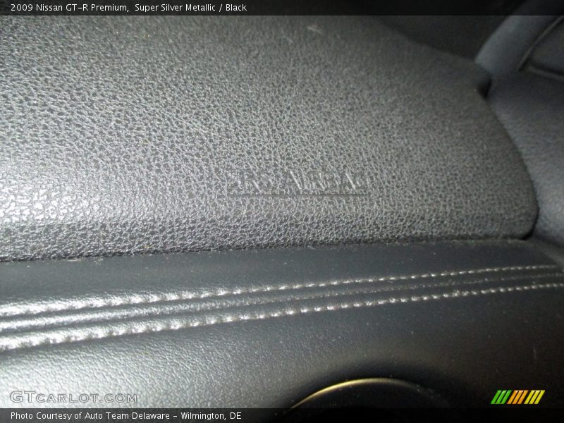 Super Silver Metallic / Black 2009 Nissan GT-R Premium