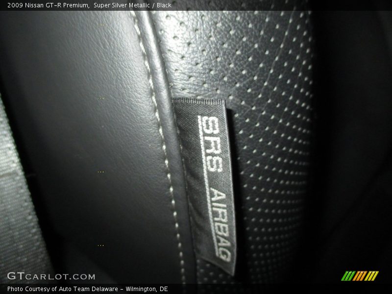 Super Silver Metallic / Black 2009 Nissan GT-R Premium