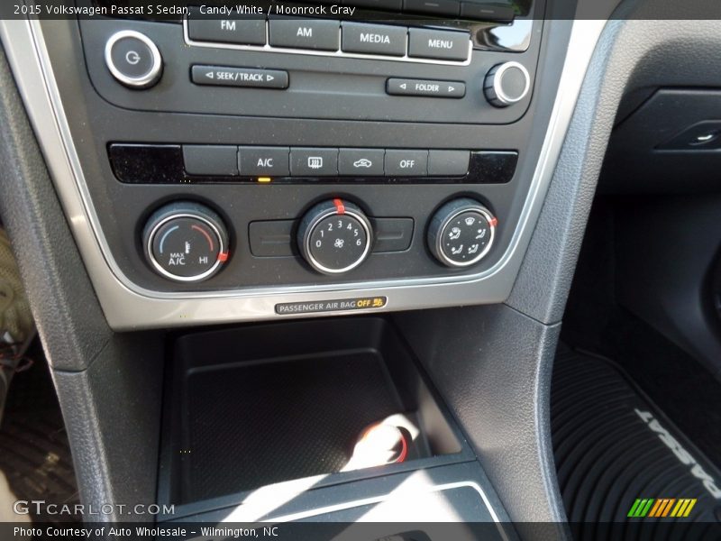 Candy White / Moonrock Gray 2015 Volkswagen Passat S Sedan