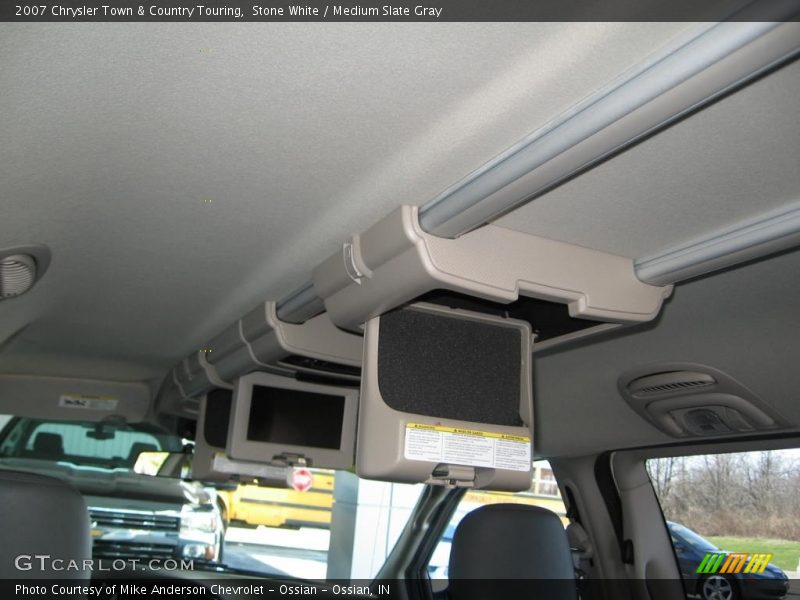 Stone White / Medium Slate Gray 2007 Chrysler Town & Country Touring