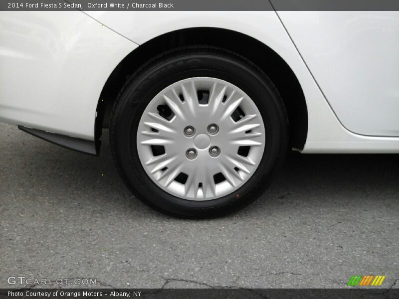 Oxford White / Charcoal Black 2014 Ford Fiesta S Sedan