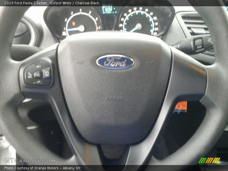 Oxford White / Charcoal Black 2014 Ford Fiesta S Sedan