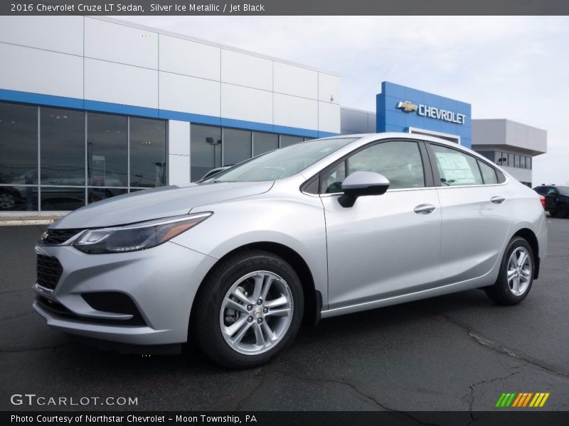 Silver Ice Metallic / Jet Black 2016 Chevrolet Cruze LT Sedan