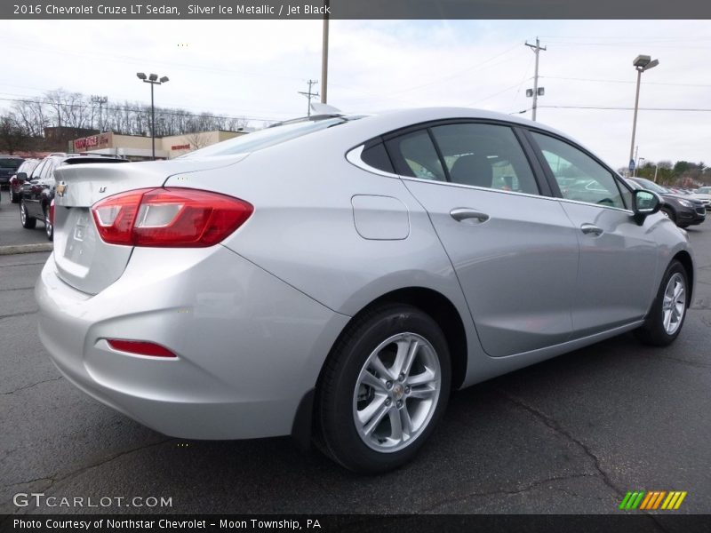 Silver Ice Metallic / Jet Black 2016 Chevrolet Cruze LT Sedan