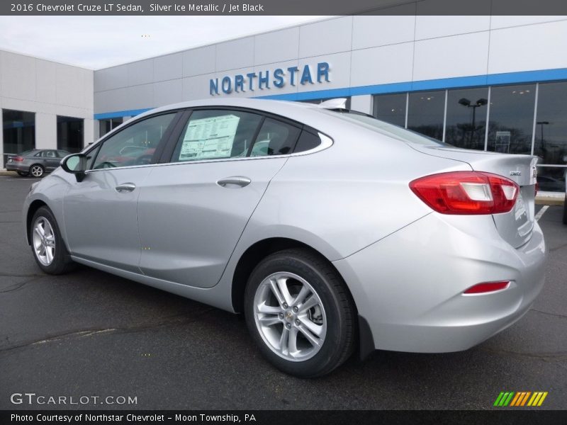 Silver Ice Metallic / Jet Black 2016 Chevrolet Cruze LT Sedan