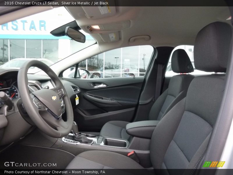 Silver Ice Metallic / Jet Black 2016 Chevrolet Cruze LT Sedan