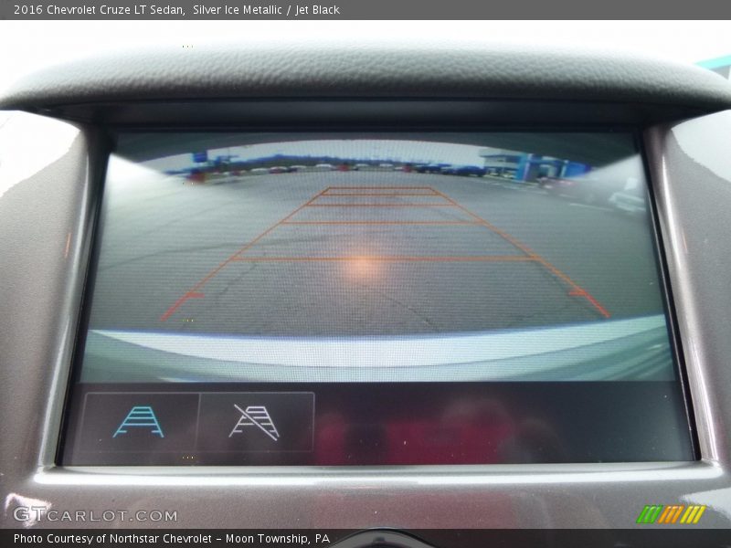 Silver Ice Metallic / Jet Black 2016 Chevrolet Cruze LT Sedan