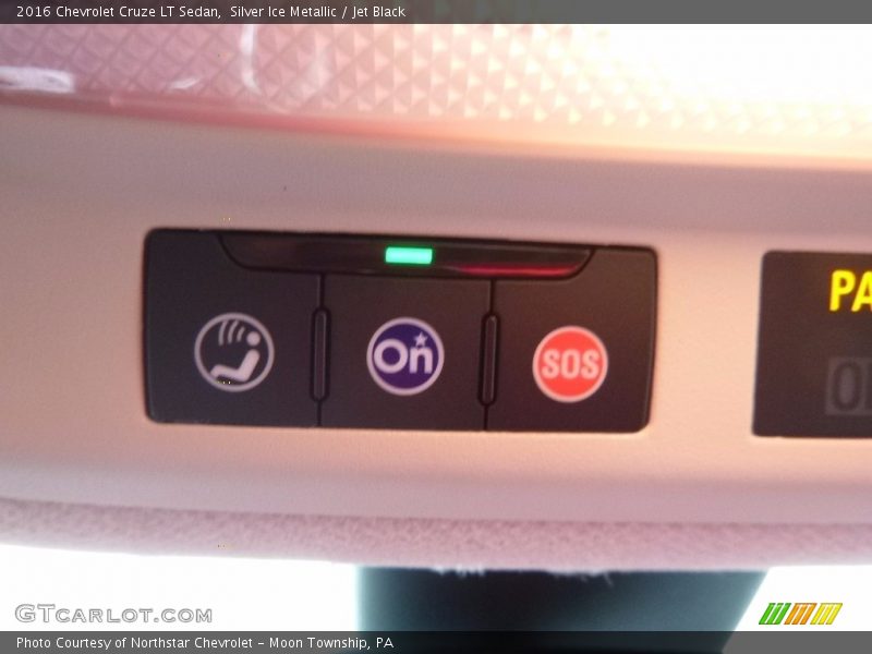 Silver Ice Metallic / Jet Black 2016 Chevrolet Cruze LT Sedan