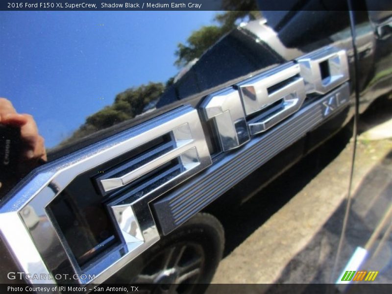 Shadow Black / Medium Earth Gray 2016 Ford F150 XL SuperCrew