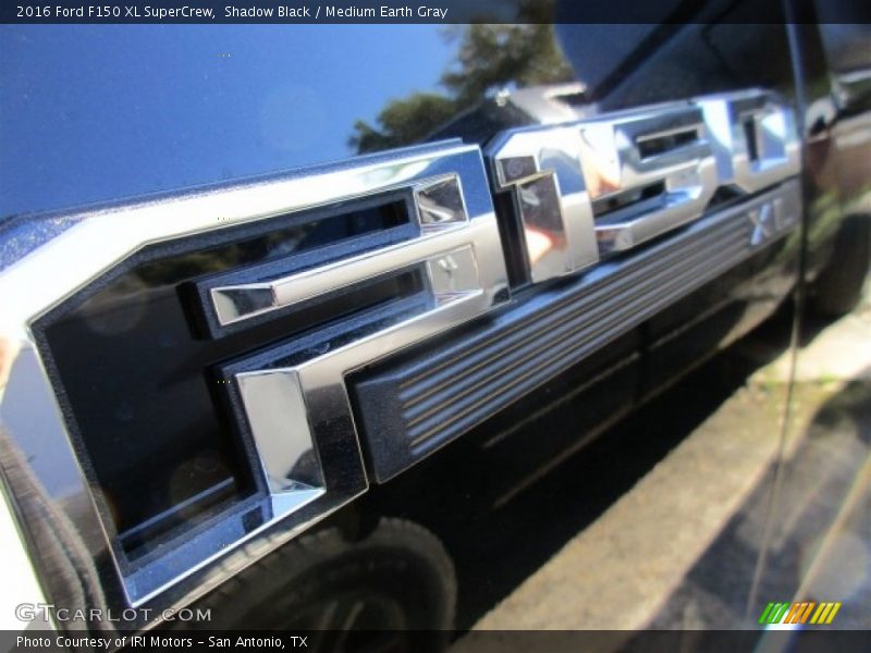Shadow Black / Medium Earth Gray 2016 Ford F150 XL SuperCrew