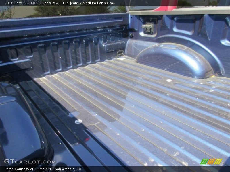 Blue Jeans / Medium Earth Gray 2016 Ford F150 XLT SuperCrew
