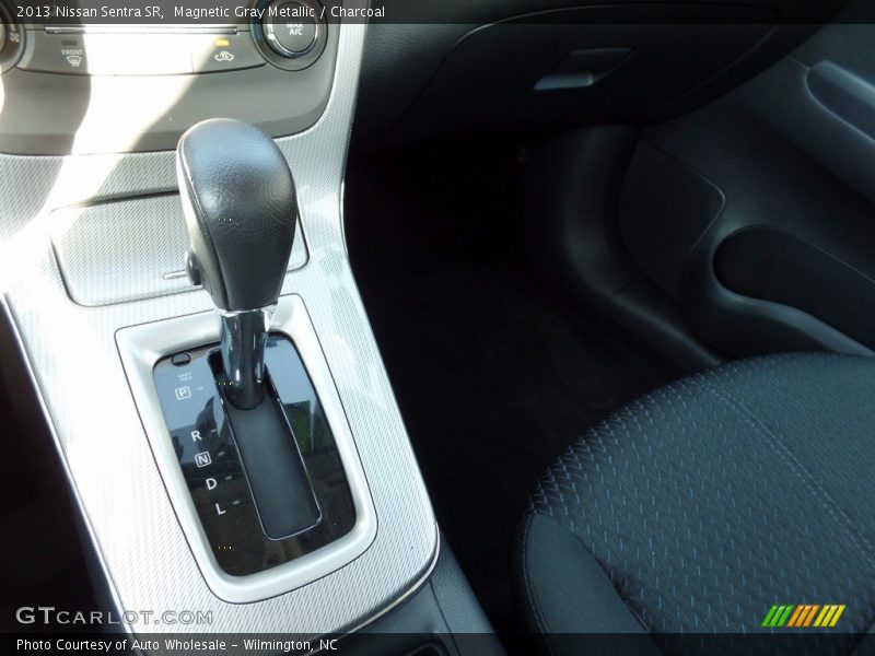 Magnetic Gray Metallic / Charcoal 2013 Nissan Sentra SR