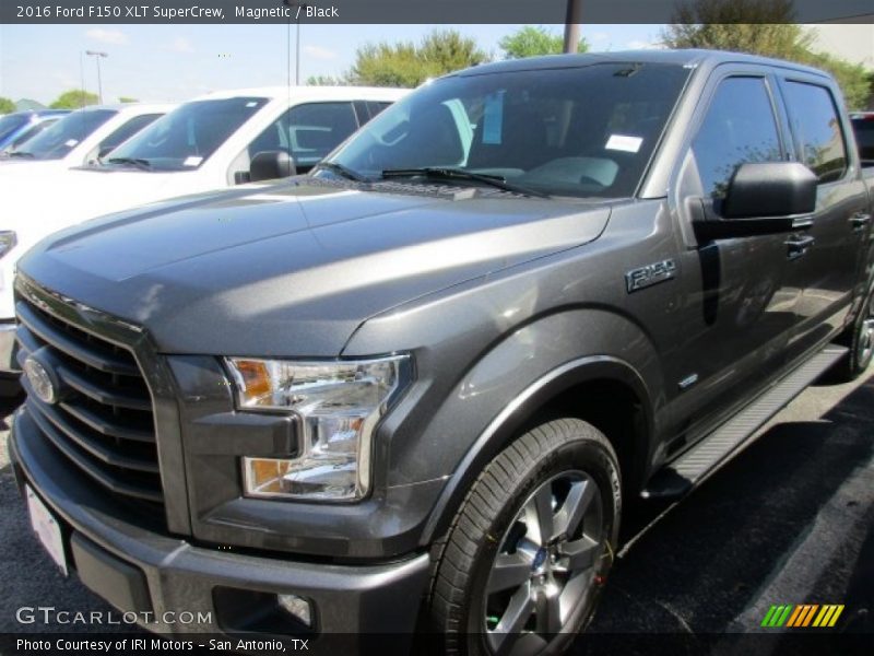 Magnetic / Black 2016 Ford F150 XLT SuperCrew