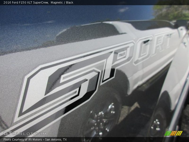 Magnetic / Black 2016 Ford F150 XLT SuperCrew