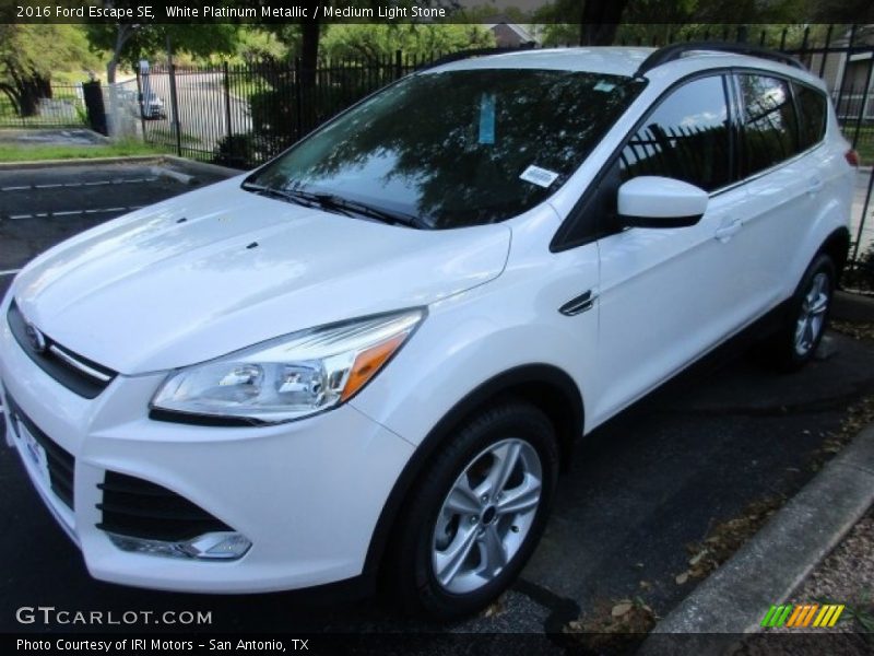 White Platinum Metallic / Medium Light Stone 2016 Ford Escape SE