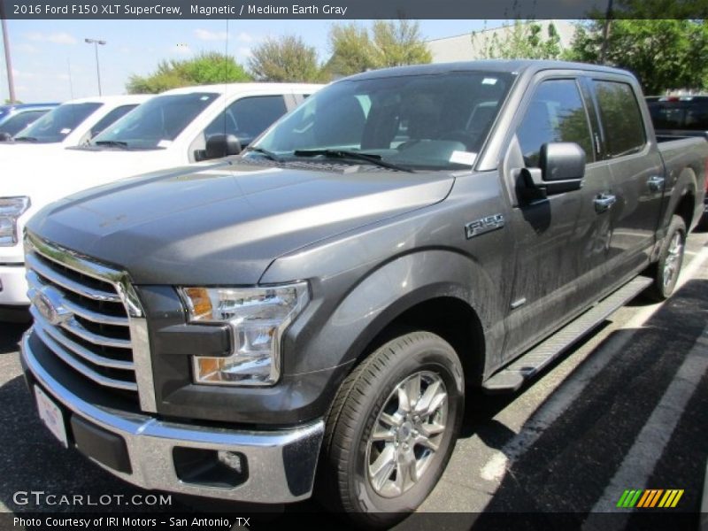 Magnetic / Medium Earth Gray 2016 Ford F150 XLT SuperCrew