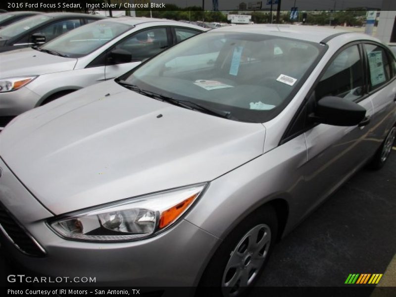 Ingot Silver / Charcoal Black 2016 Ford Focus S Sedan
