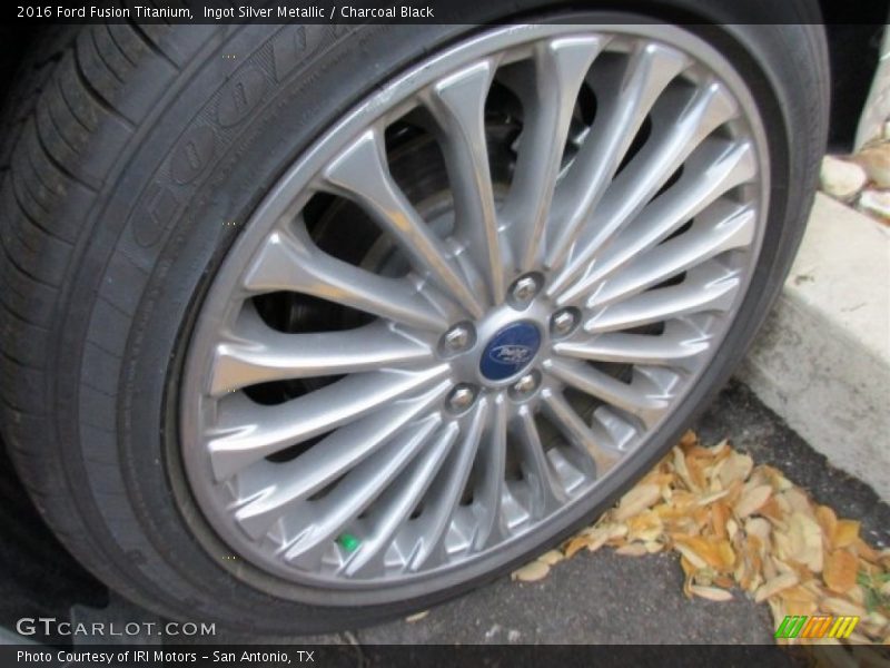 Ingot Silver Metallic / Charcoal Black 2016 Ford Fusion Titanium