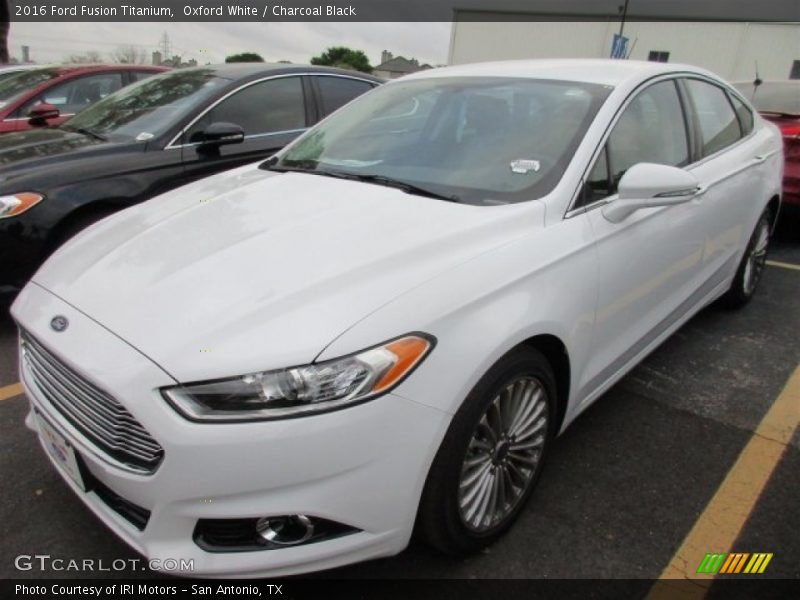 Oxford White / Charcoal Black 2016 Ford Fusion Titanium