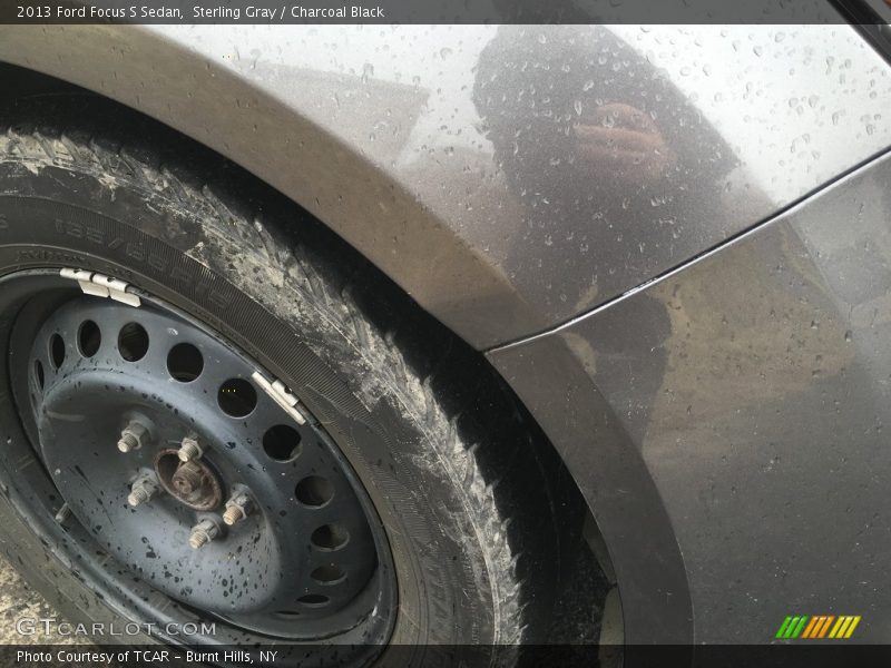 Sterling Gray / Charcoal Black 2013 Ford Focus S Sedan