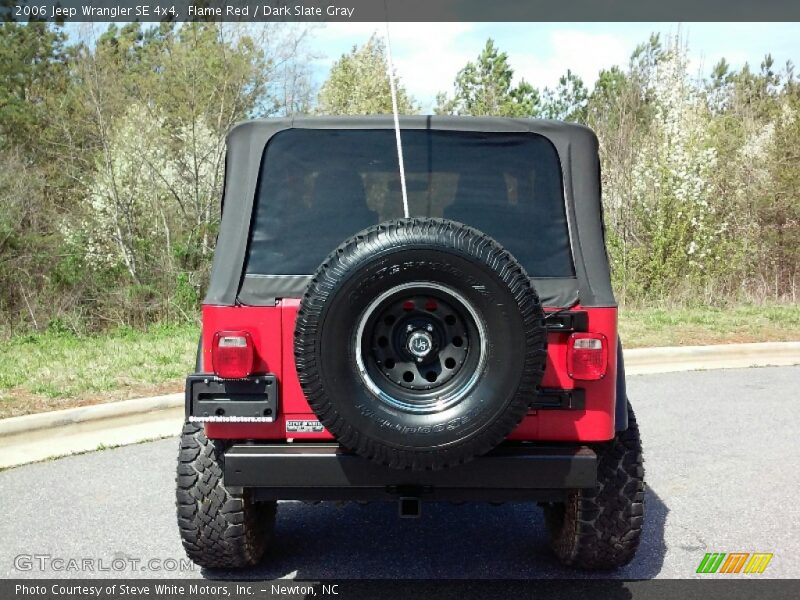 Flame Red / Dark Slate Gray 2006 Jeep Wrangler SE 4x4