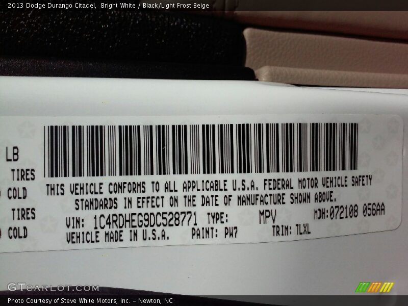 Bright White / Black/Light Frost Beige 2013 Dodge Durango Citadel