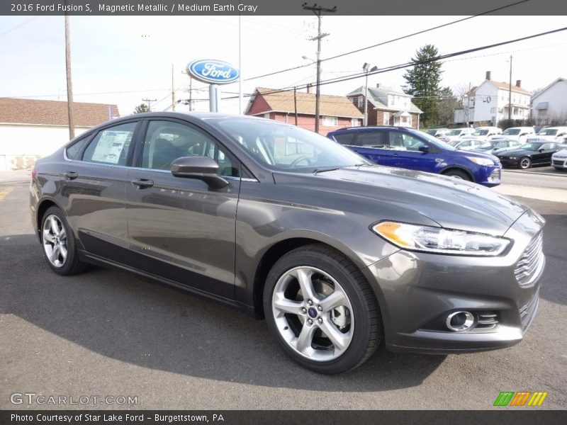 Magnetic Metallic / Medium Earth Gray 2016 Ford Fusion S